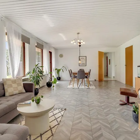 Сasa de vacaciones Family-friendly 3-bedroom House Near Legoland, Lalandia & Airport